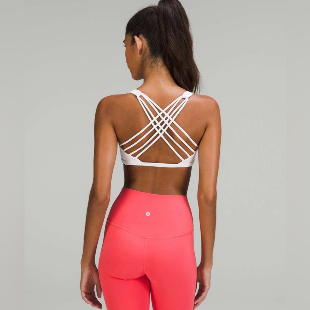 Lululemon free to be wild bra white size 4